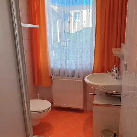 Glueckselefant 01 ゼーバート・ヘリングスドルフ